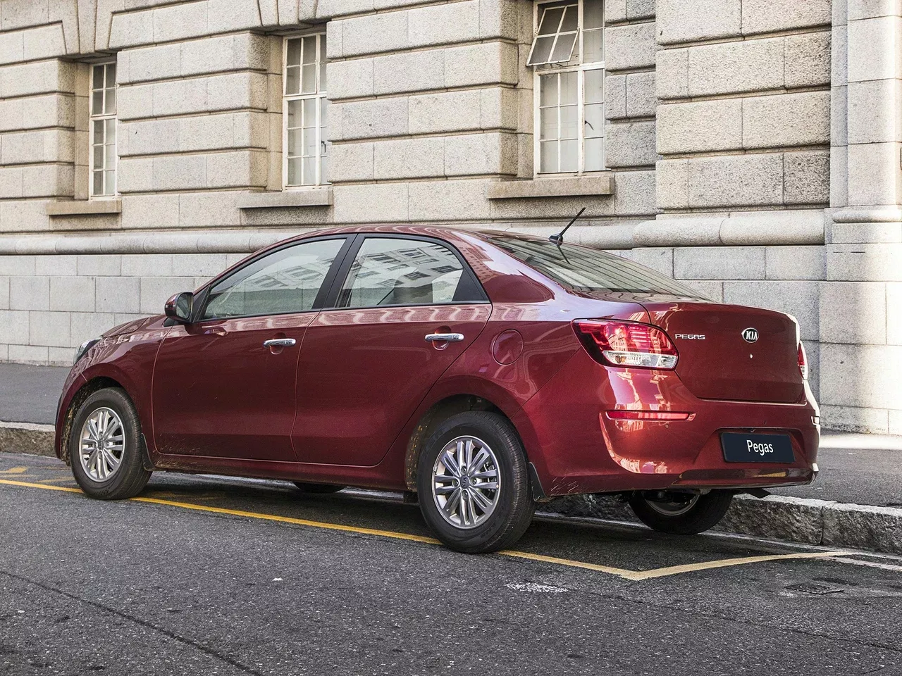 Kia Pegas