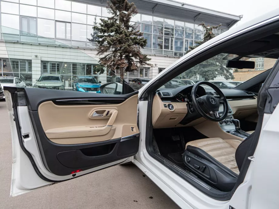 Volkswagen Passat CC 2012