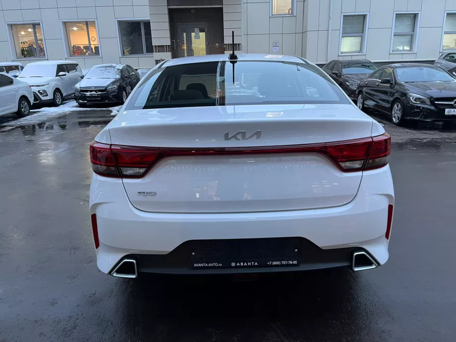 KIA Rio 2021