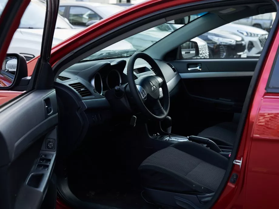 Mitsubishi Lancer 2011