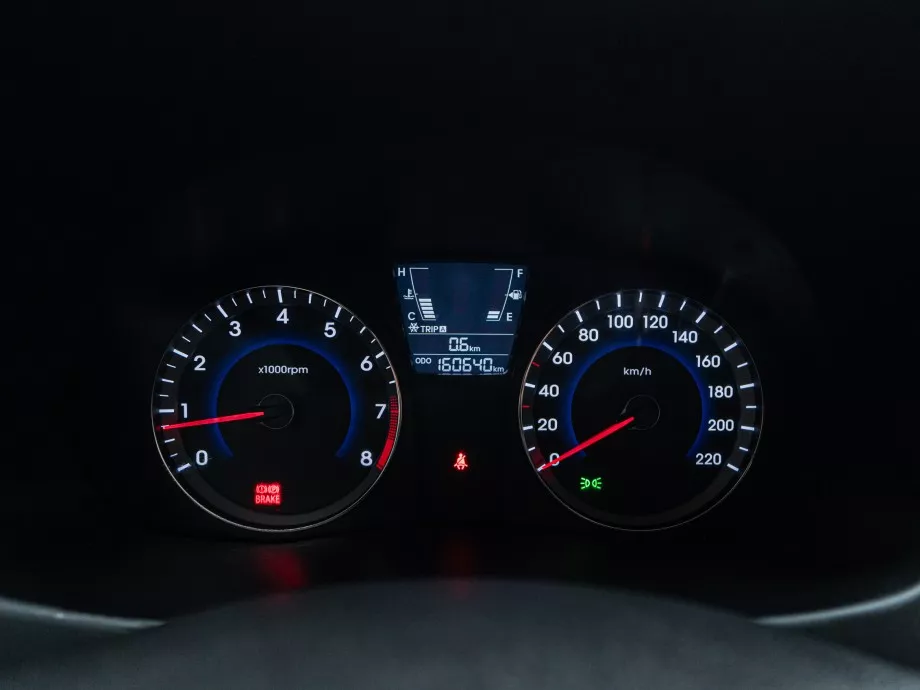 Hyundai Solaris 2012