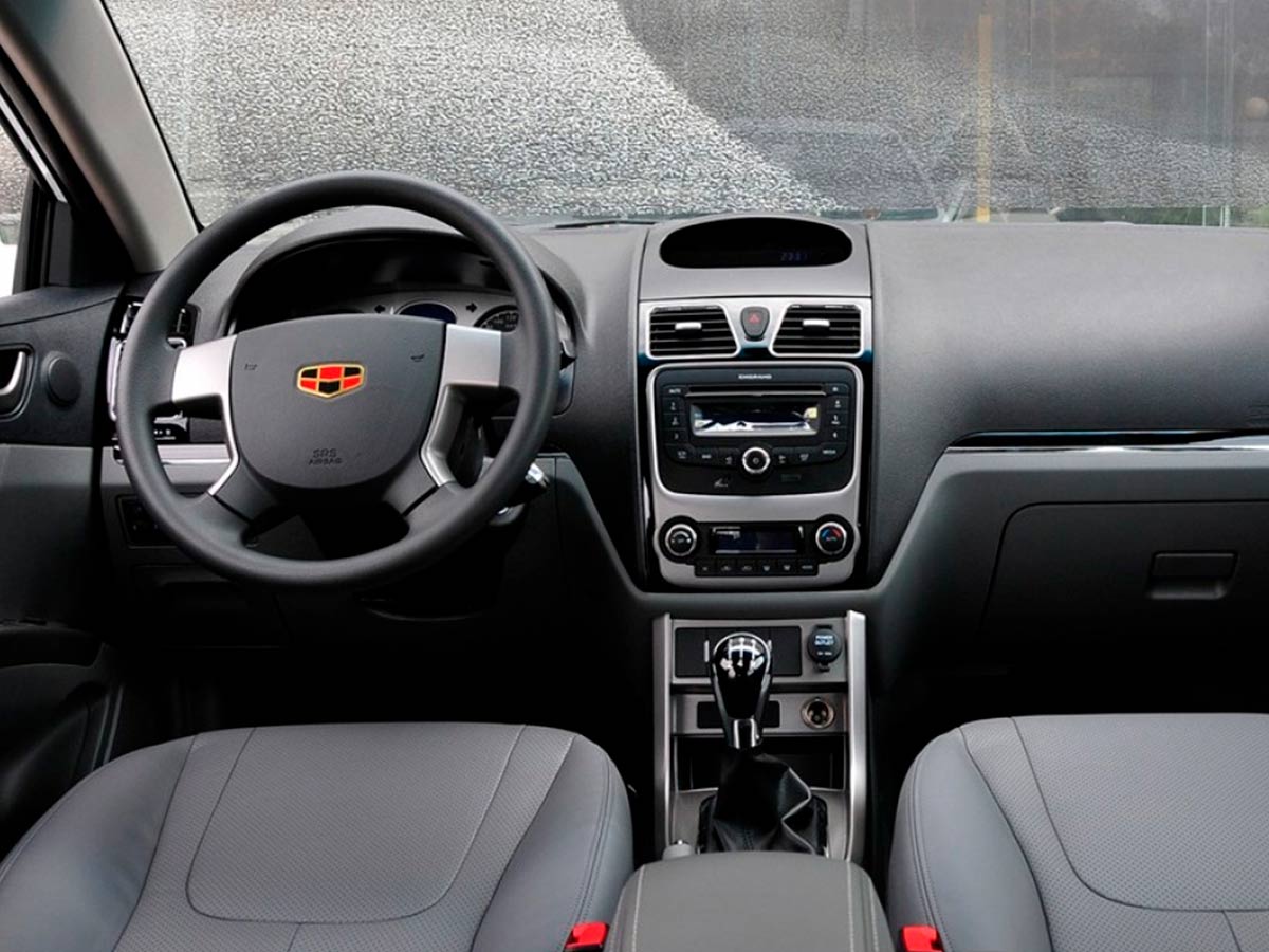 Emgrand EC7 Хэтчбек