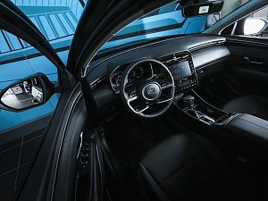 Hyundai Tucson Lifestyle + Smart Sense 2.5 AT