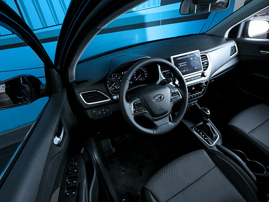 Hyundai Solaris Elegance blue