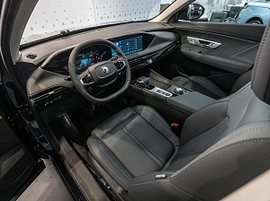 Dongfeng Huge Executive 1.5 AMT