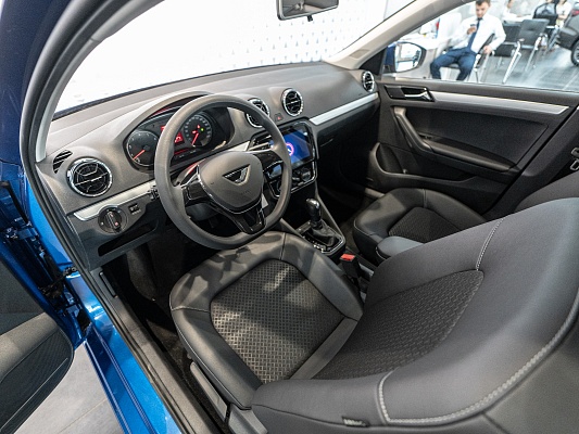 Jetta VA3 Enjoyment 1.5 AT Blue