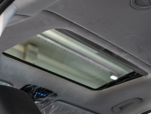 Hyundai Staria Premium 2.2d AT Black