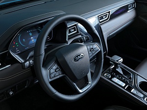 JAC J7 Luxury 1.5 CVT