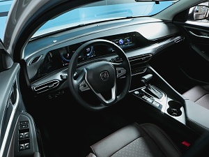 Changan Eado Plus Tech 1.4 AMT