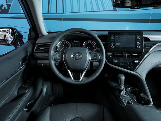 Toyota camry 2021 blue classic