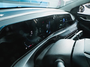 Changan Eado Plus Tech 1.4 AMT