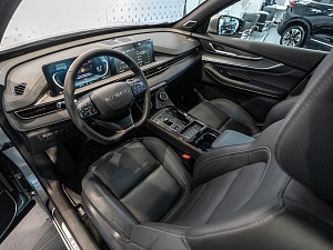 Exeed LX Business 1.5 CVT