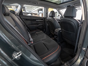 Kia Seltos NEW Премиум (Premium) 1.5 CVT
